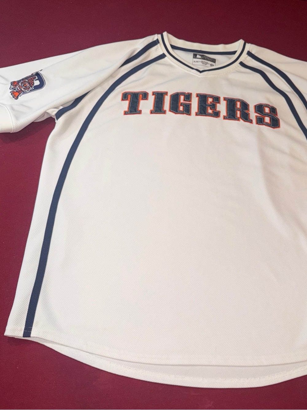 MLB Detroit Tigers WHITE V NECK BASEBALL Jersey Blue Embroidery 84354, Men’s  XL